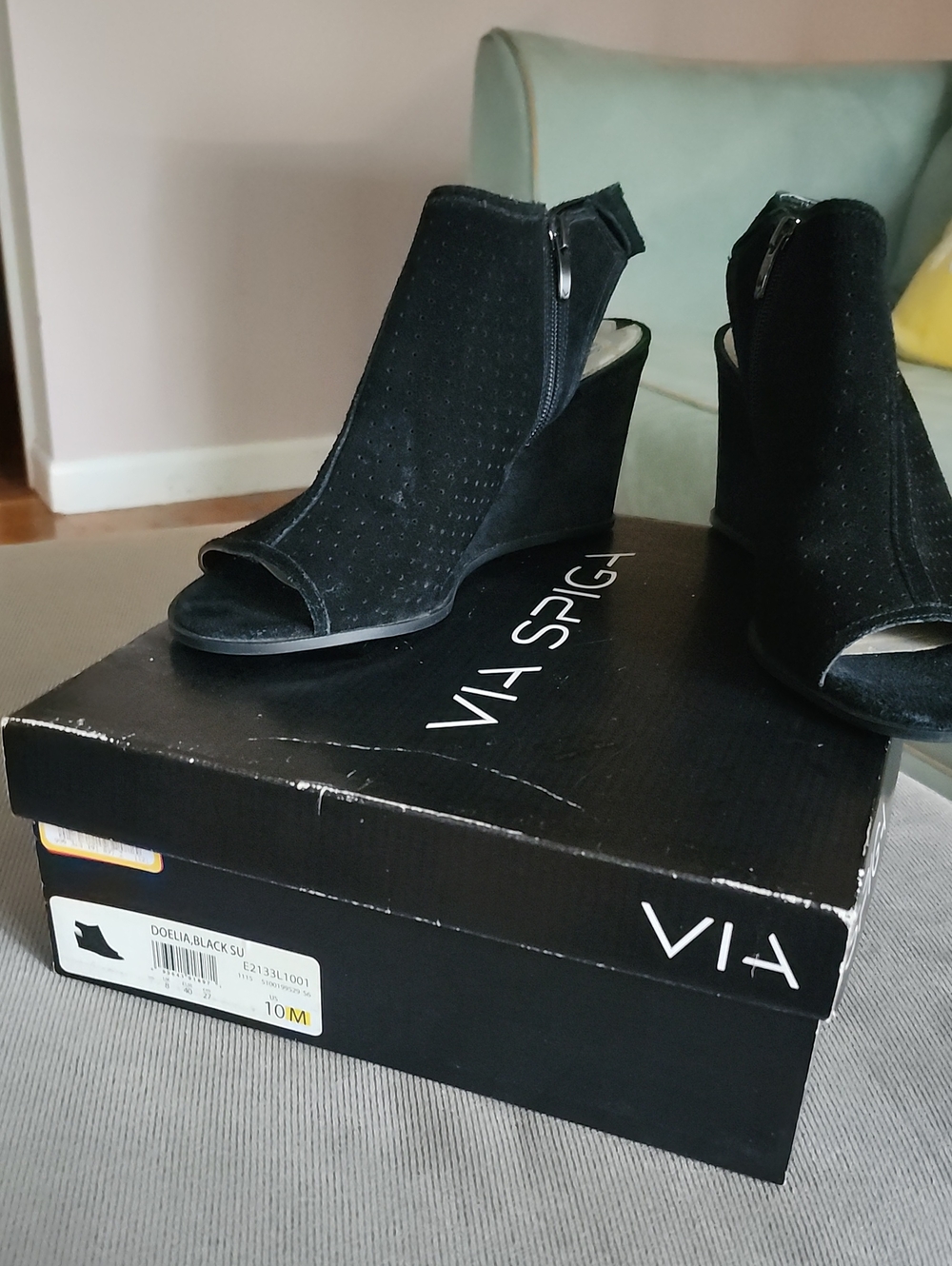 Via Spiga Doelia Black Suede Open-Toe Wedge Booties 10